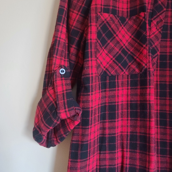 Black & Red Flannel - Picture 3 of 4